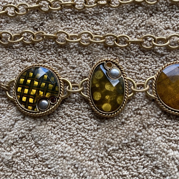 Gold tone chain-link belt from Chico’s. Fully adjustable. Great condition. - Picture 3 of 8